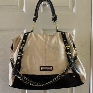 Steve Madden Vegan leather Beige& black Satchel/shoulder bag gold tone hardwares